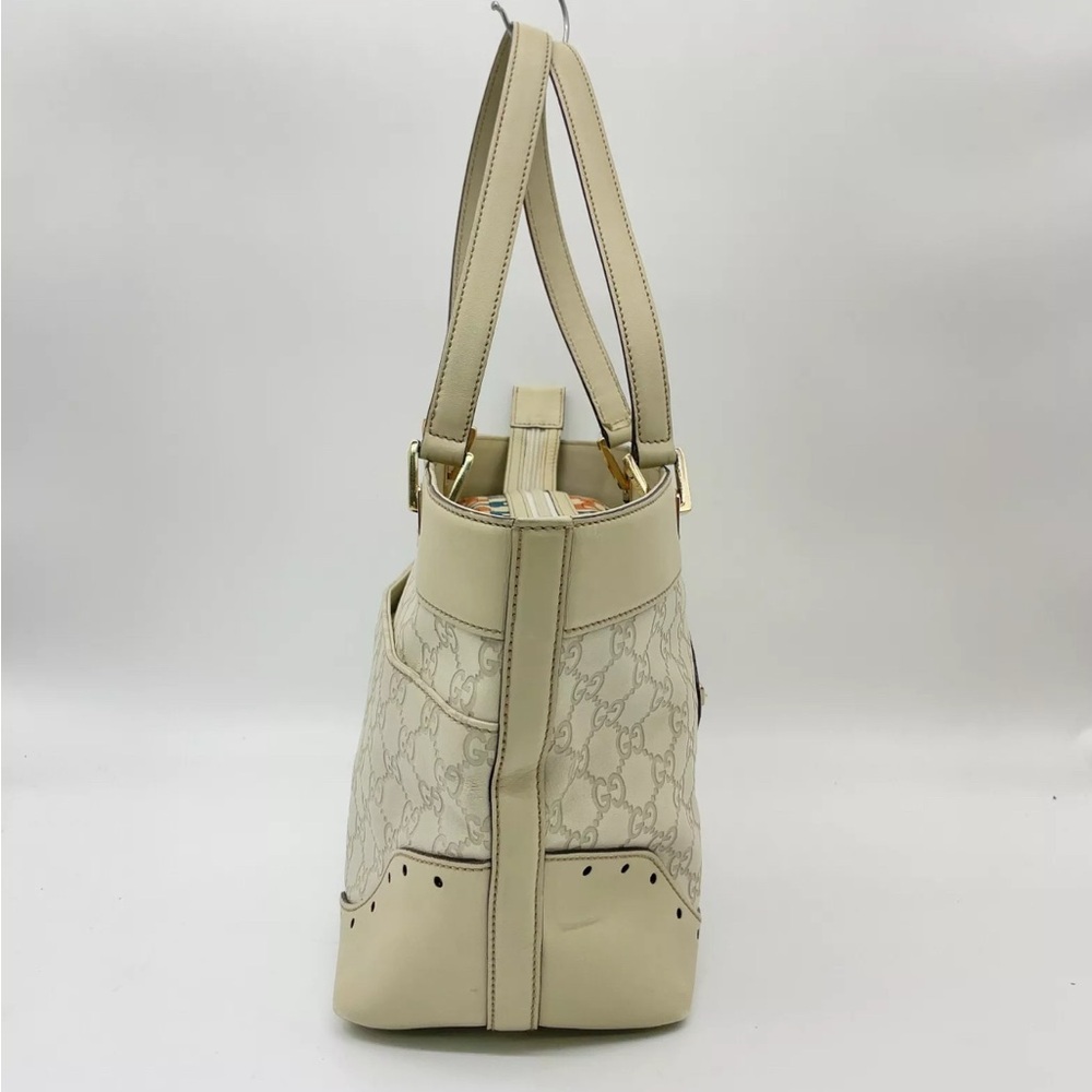 Authentic GUCCI Guccissima Leather Horsebit Off White Shoulder Bag - Picture 7 of 17